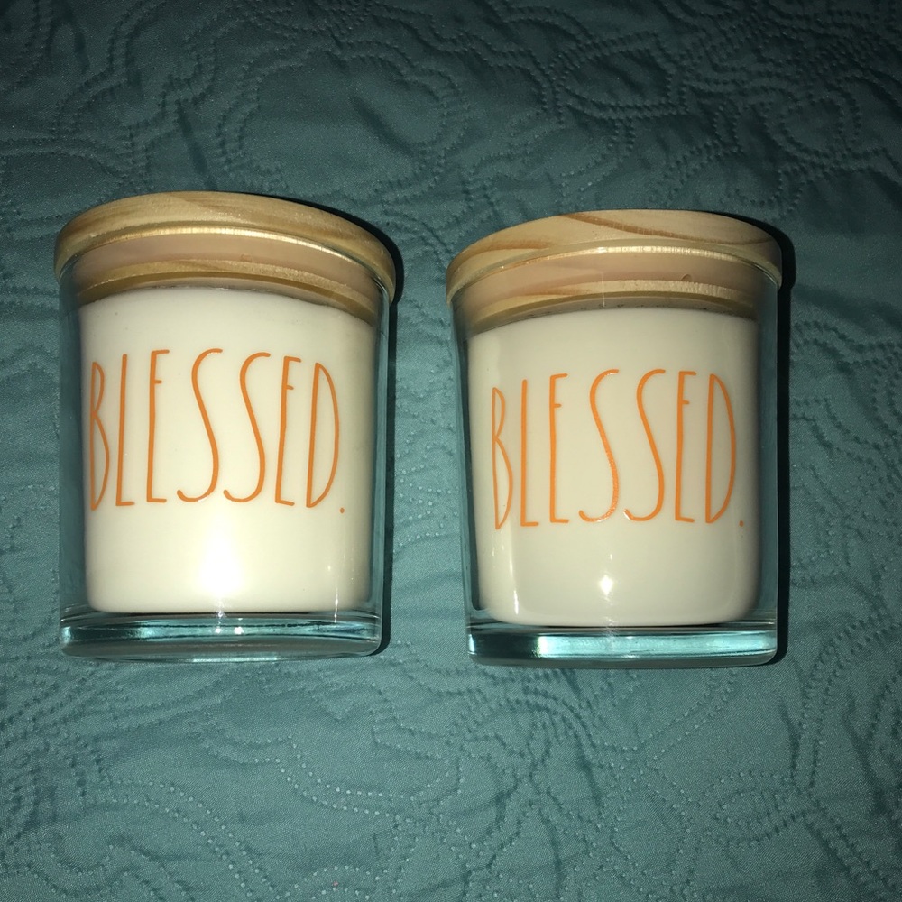 2 Rae Dunn Candles - Picture 3 of 5
